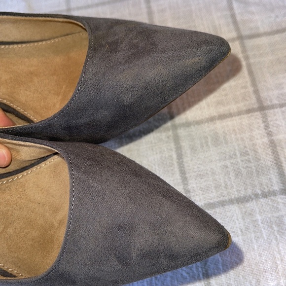 Old Navy Gray Suede Kitten Heels - Picture 8 of 8